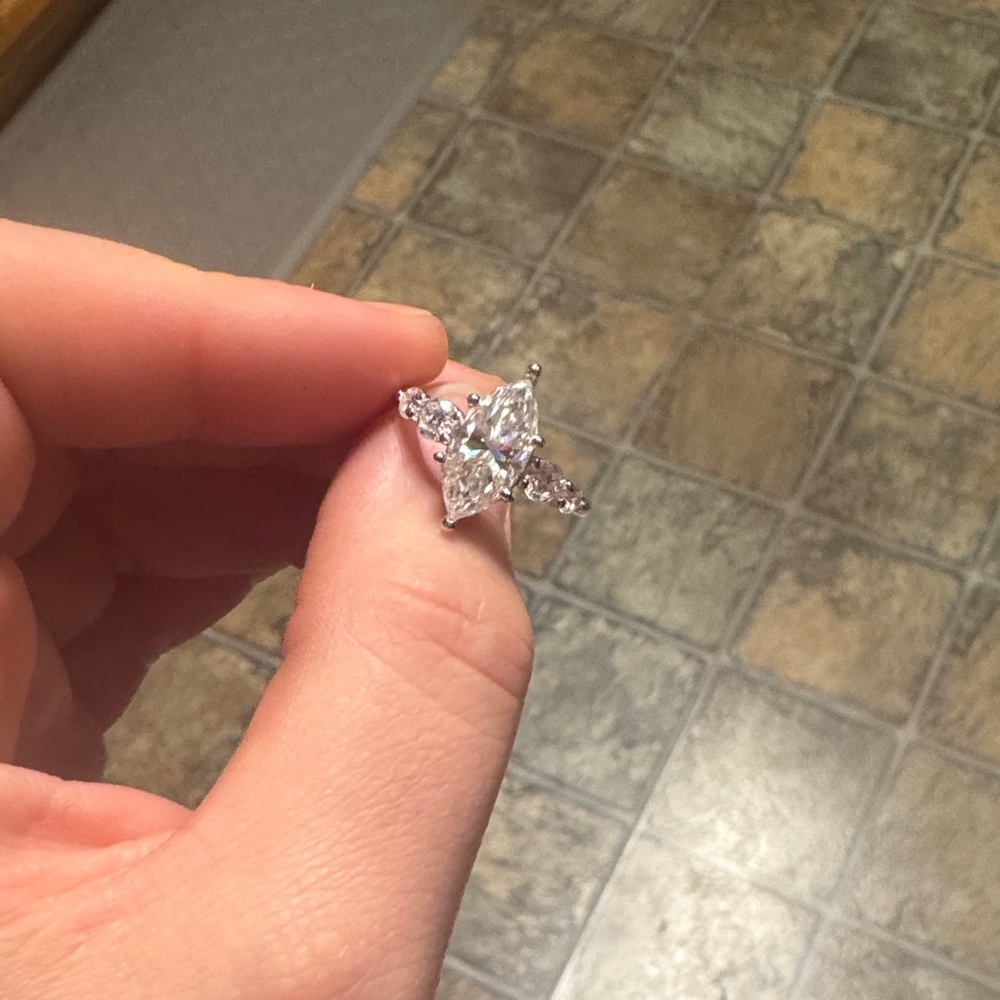 Stunning Silver Women's Ring with Crystal Accents